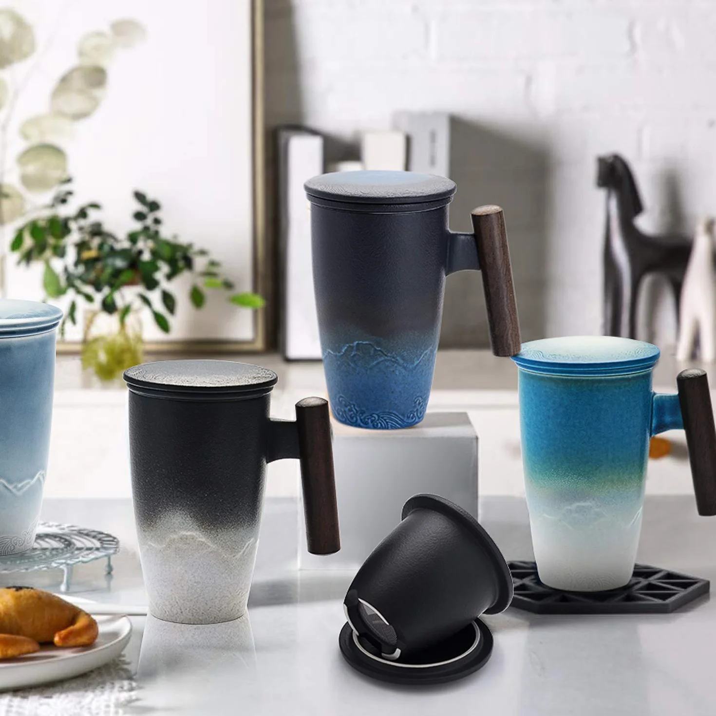 Tomotime ceramiczny kubek do herbaty z zaparzaczem i pokrywką 400 ml czarny