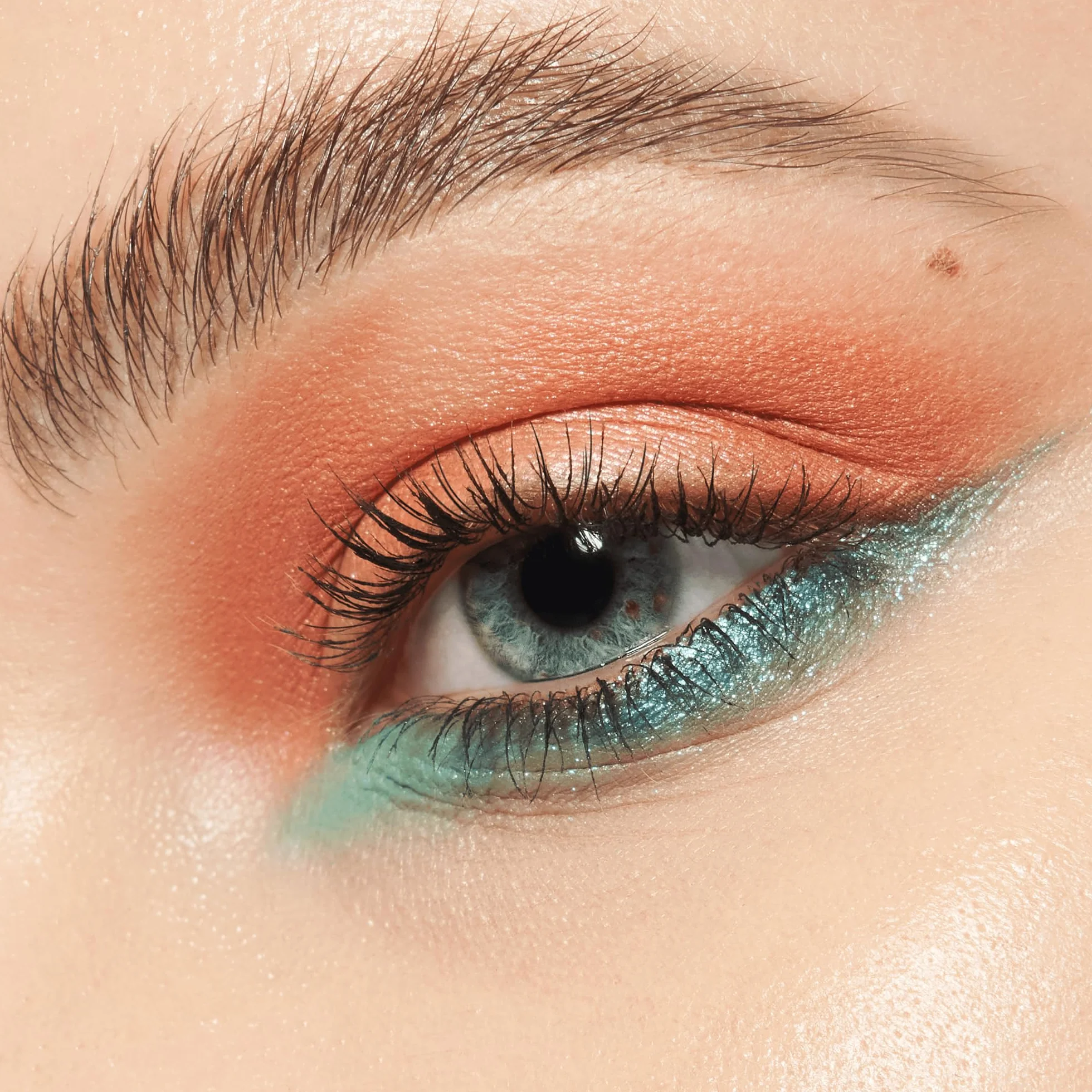 Catrice Paleta cieni do powiek Coral Crush Slim, długotrwały, wyraźny wynik, błyszczący, intensywny (10.6g)