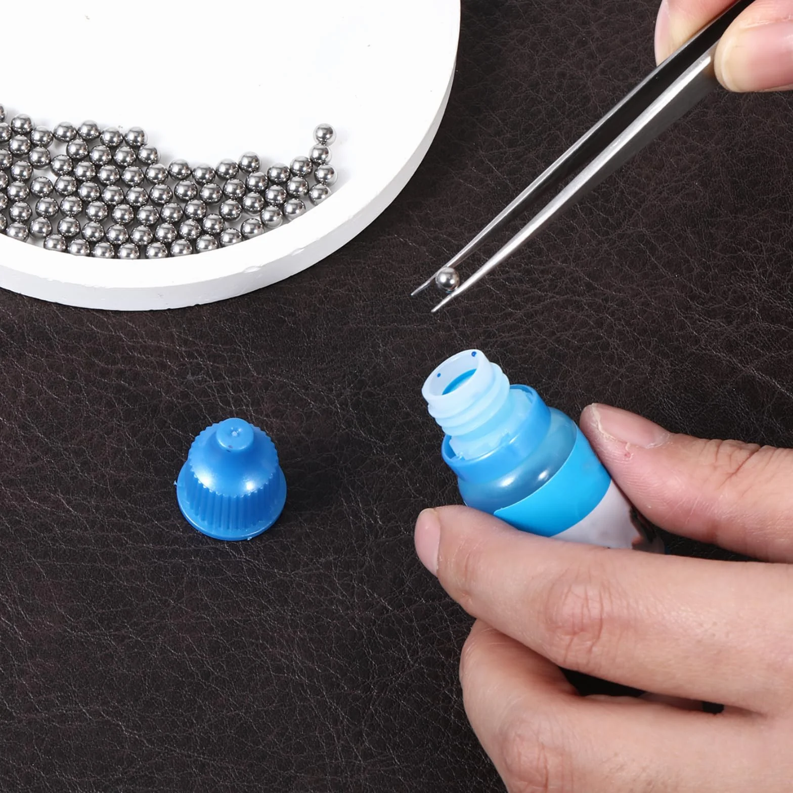 100 sztuk kulek mieszanych 4 mm/lakier paznokci, stahl nierdzewna do mieszania lakierow