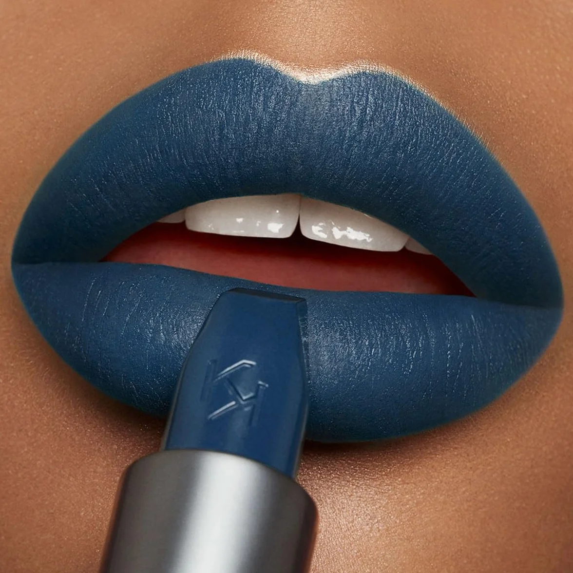 KIKO Milano Velvet Passion Matte Lipstick 323 | Komfortowa Pomadka Do Ust Zapewniająca Matowy Efekt