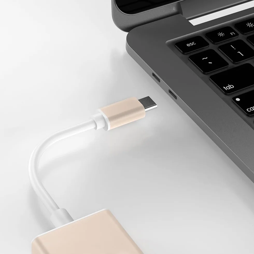 Adapter USB C na VGA, adapter Thunderbolt 3 do VGA, kompatybilny z MacBook Pro 2020/2019/2018/2017, MacBook Air 5/4/iPad Pro 2018, ChromeBook, Samsung Galaxy S10/S9/S8, Huawei Mate Book