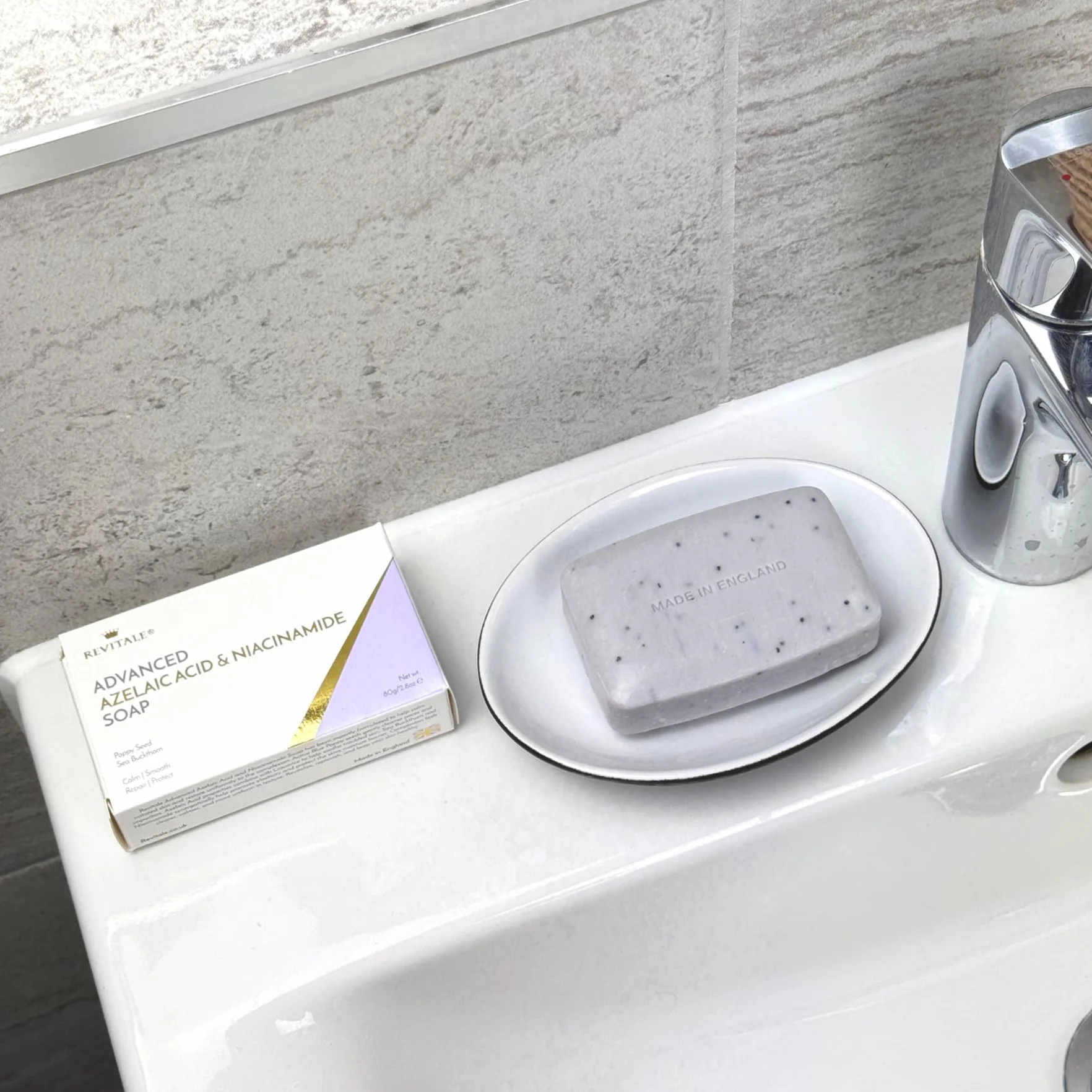 Revitale Advanced Azelaic Acid & Niacinamide Soap – Kojąca kostka oczyszczająca dla gładkiej, zrównoważonej i chronionej skóry