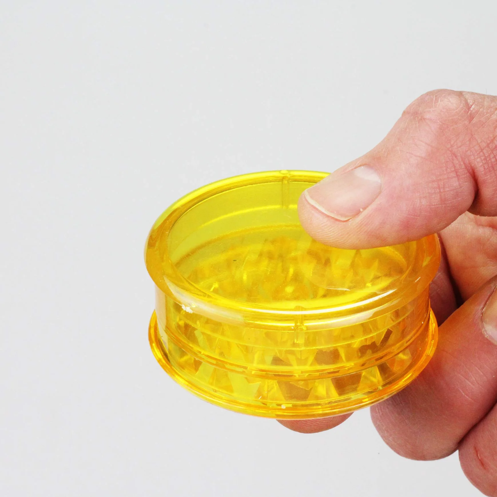 Młynek do przypraw z plastiku 60 mm trzyczęściowy