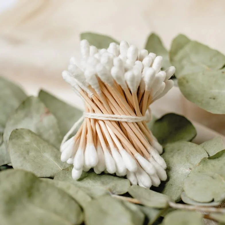 200 bambusowych patyczków higienicznych, w 100% bez plastiku, biodegradowalne i zrównoważone – produkt naturalny, przyjazne dla środowiska pałeczki do uszu, Q Tips wegańskie