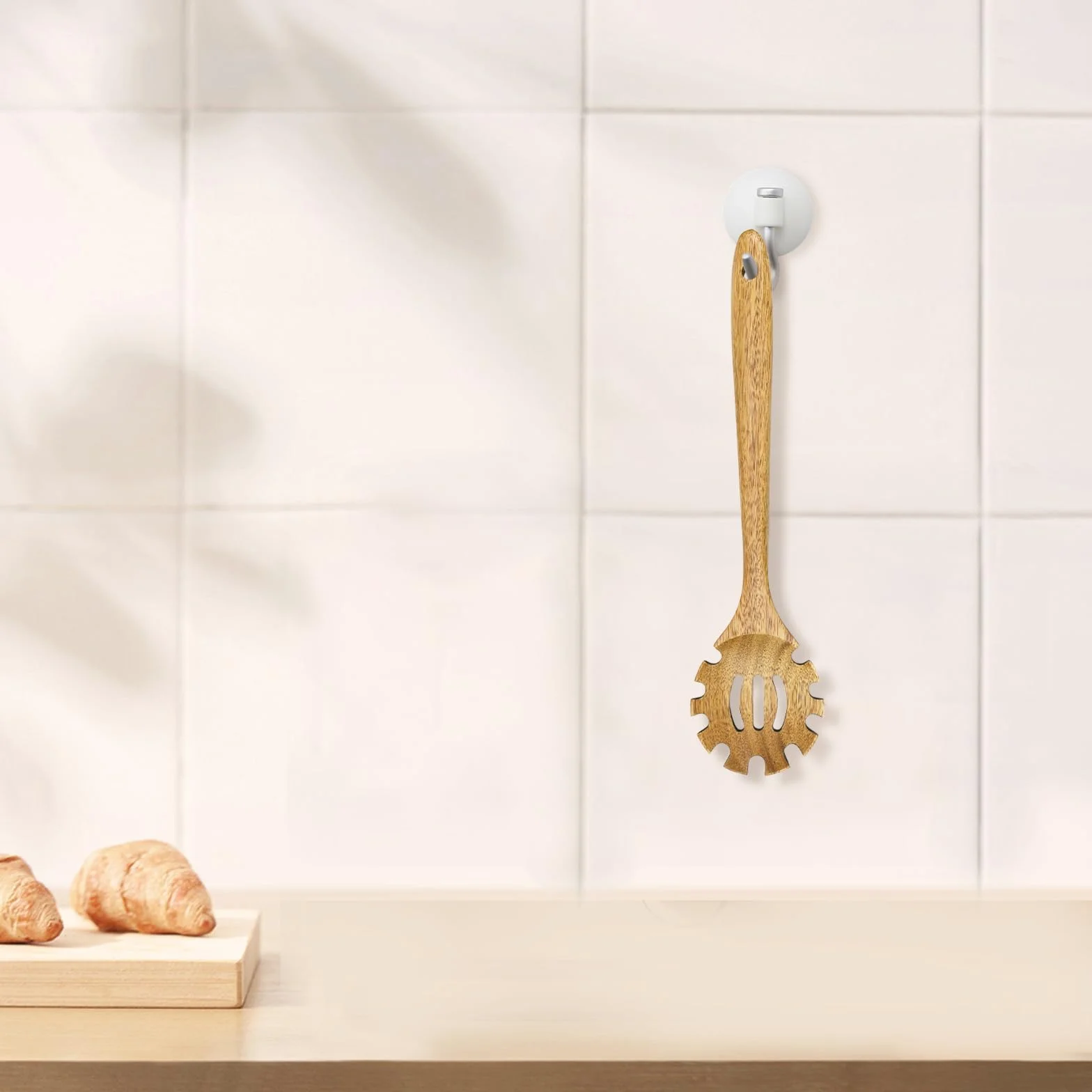 LINTRA Łyżka do makaronu 33 cm z zębami, drewniane szczypce do spaghetti