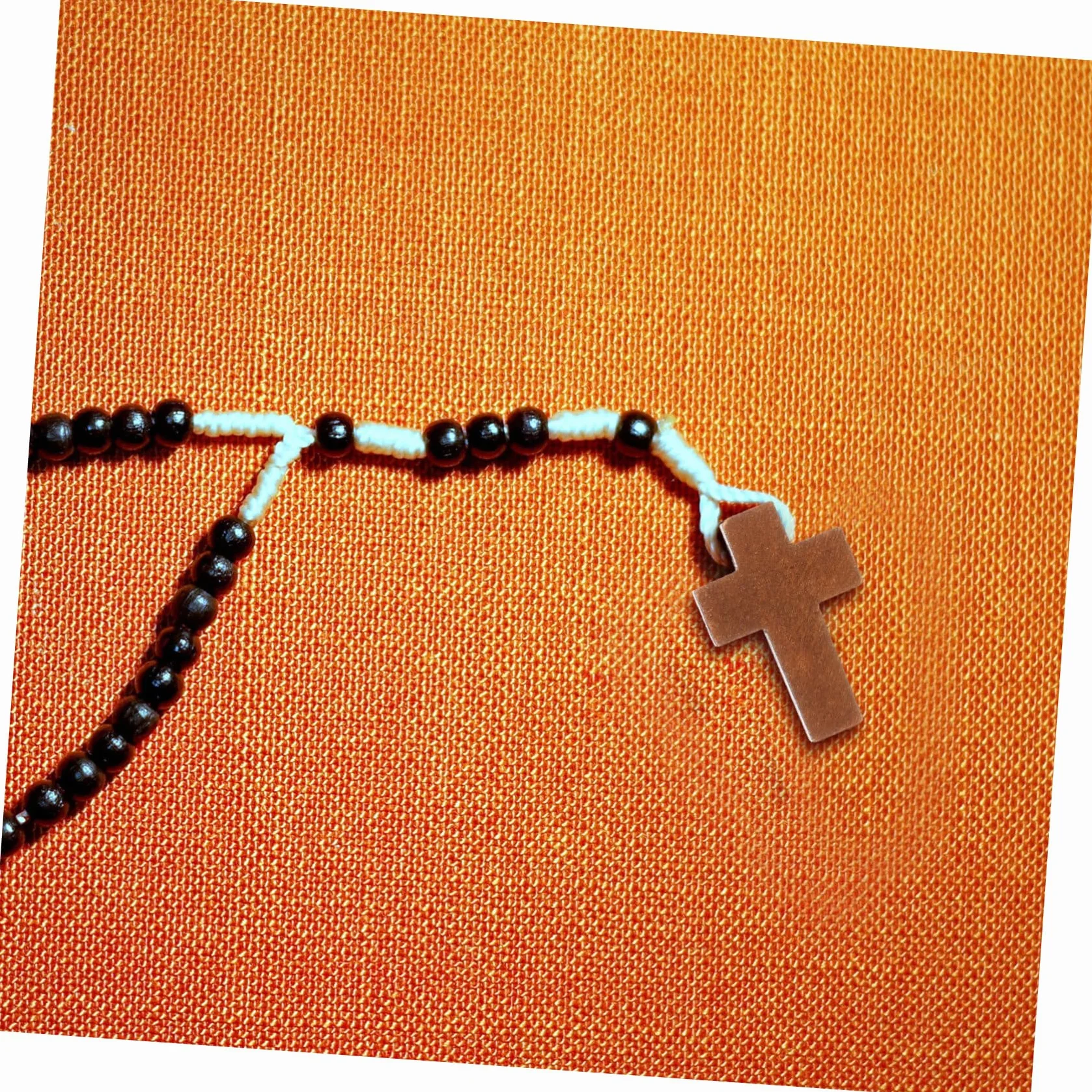 Generic 50szt Drewniany Krzyż Wisiorki z Krzyżykami Wisiorki z Motywem Religijnym Zestaw Do Robienia Różańca Koraliki Krzyżowe Do Bransoletek Religijne Amulety Bransoletka Drewno Naszyjnik