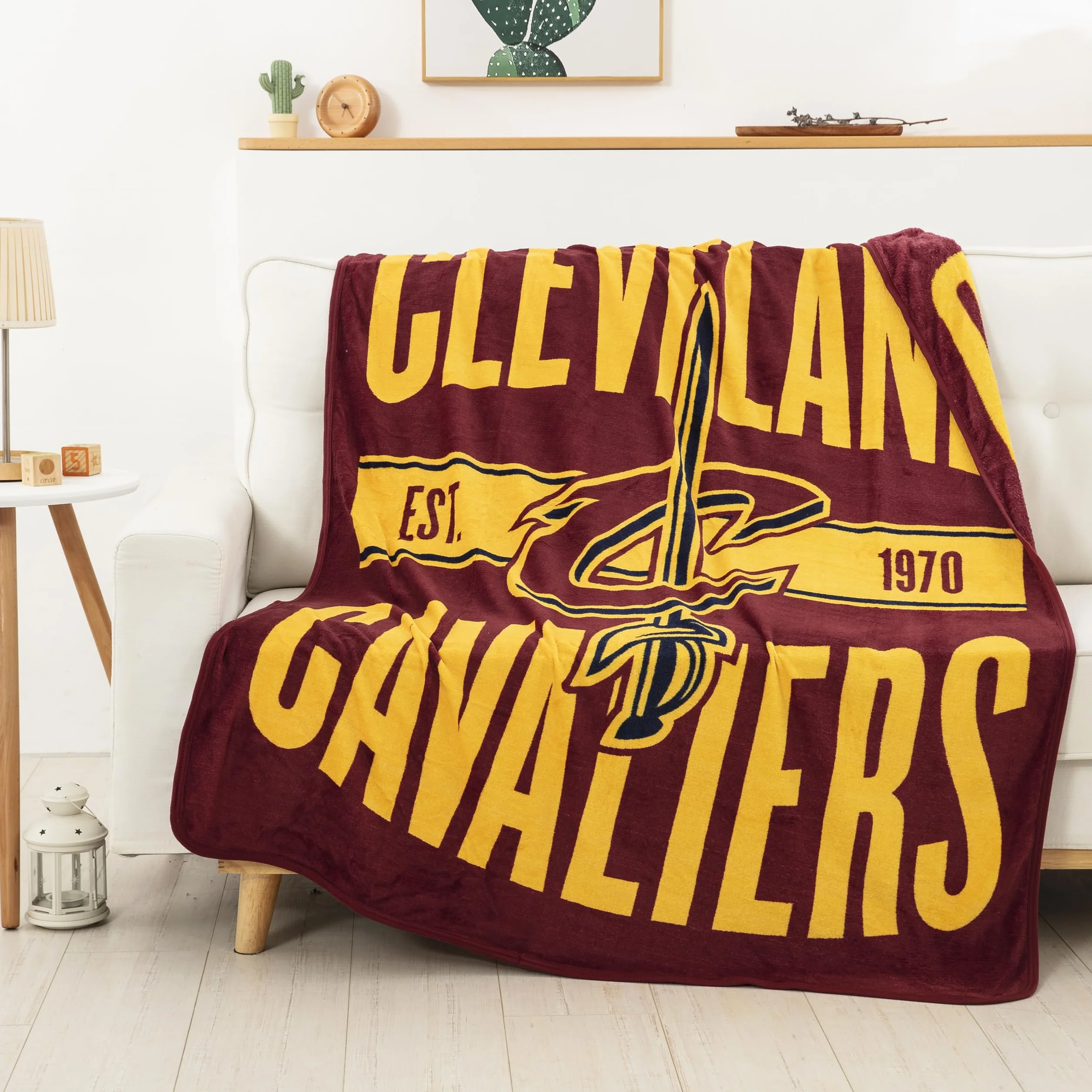 NBA Cleveland Cavaliers Micro Raschel koc narzutowy 117 cm x 152 cm