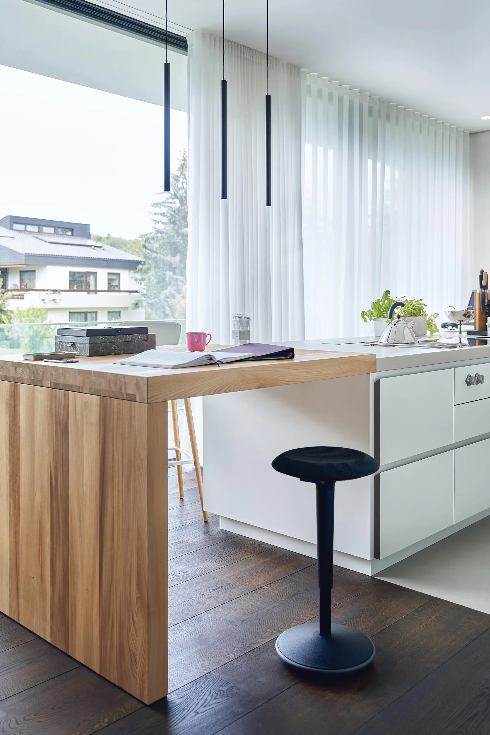 Sedus Se:fit, ergonomiczny taboret, stołek stojący, pomoc w stanie, niebieski, szary, tworzywo sztuczne, gumowa podstawa, 53-80 cm, regulacja wysokości