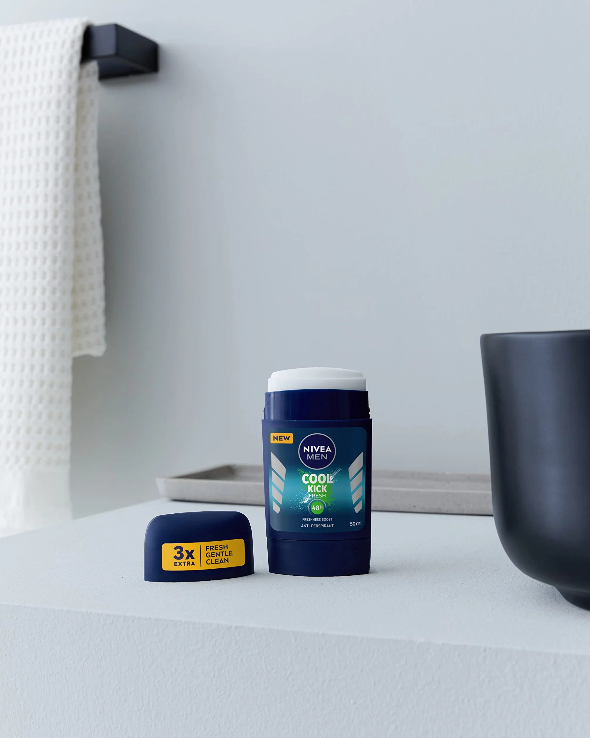 NIVEA MEN Fresh Kick 48 H Antyperspirant w sztyfcie dla mężczyzn 50 ml