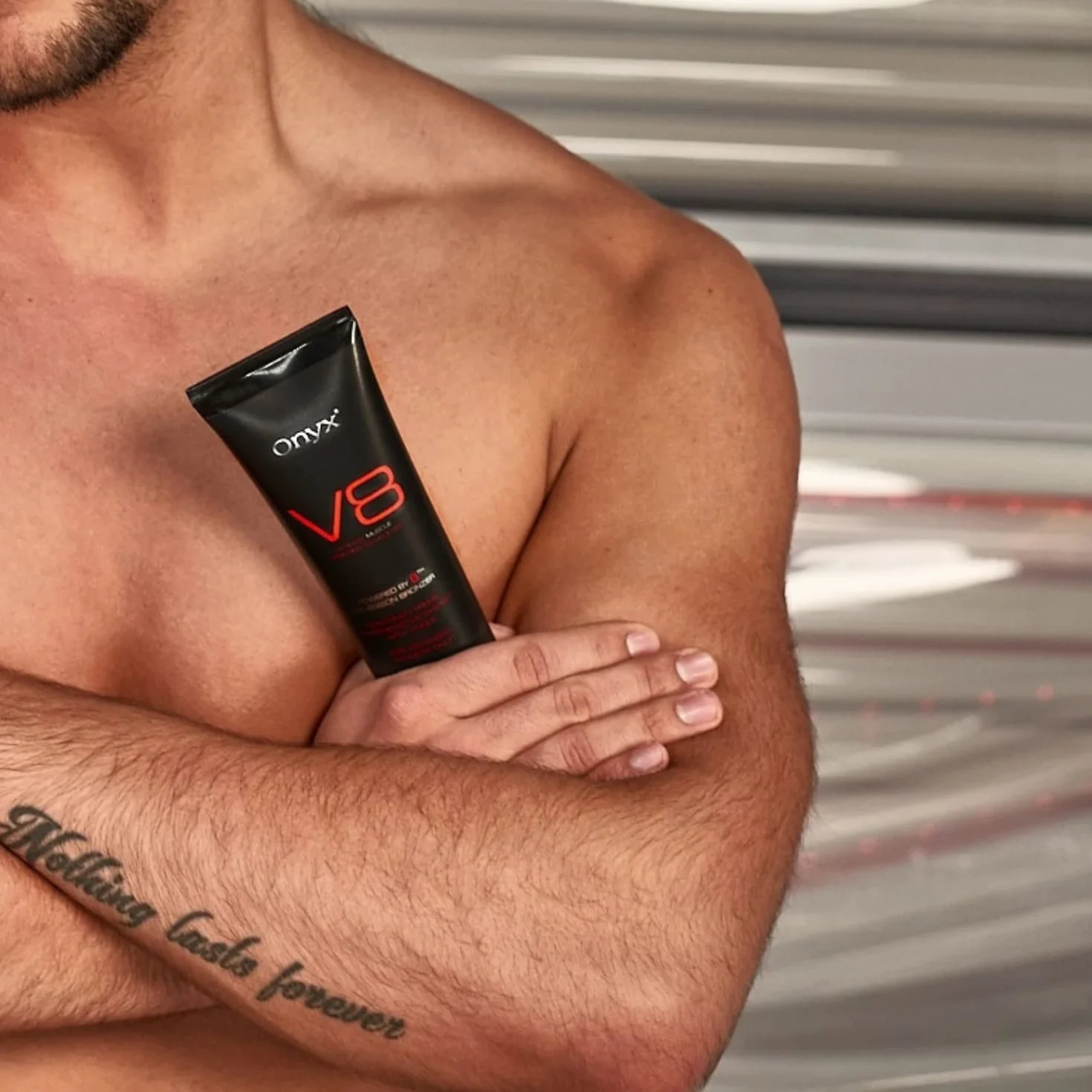 Onyx V8 - Zaawansowany Bronzer Rozgrzewający z Efektem Tingle Intensywnie Brązujący Idealny do Trudno Opalających się Części Ciała dla Mężczyzn