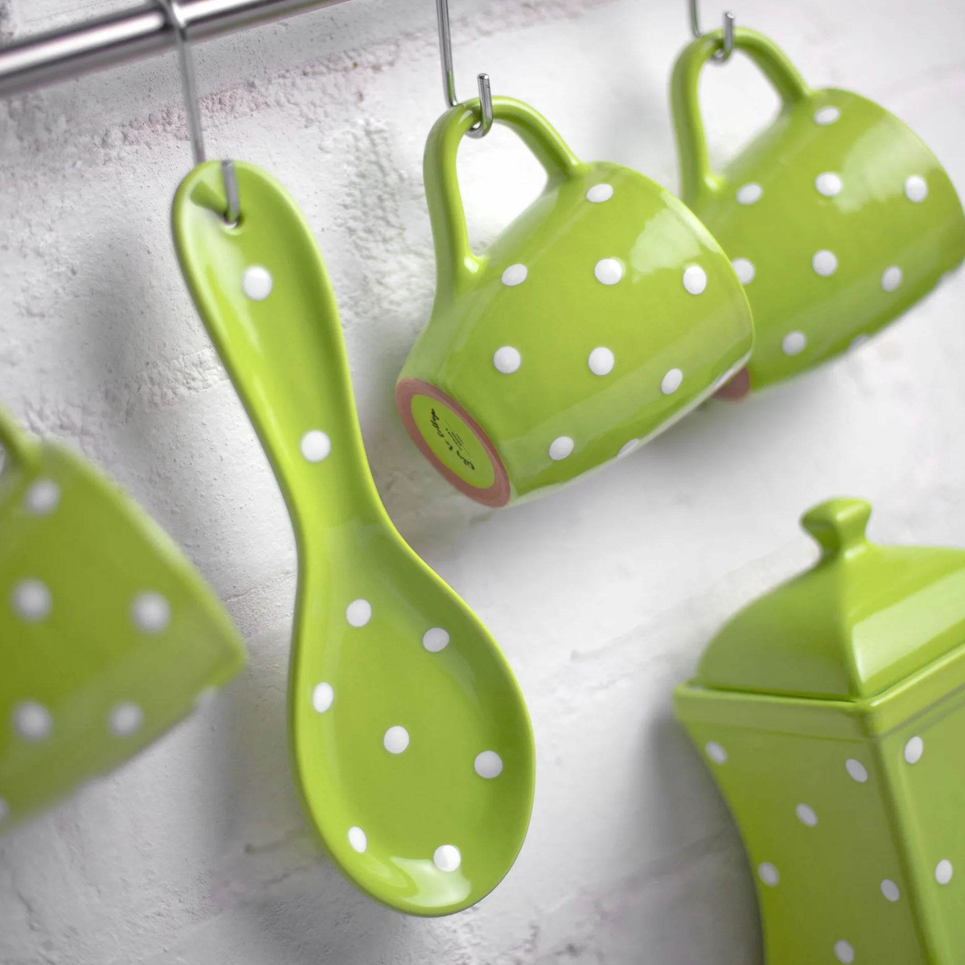 City to Cottage Limonkowa i biała ręcznie robiona ceramiczna kuchenna podstawka pod łyżkę, Uchwyt na sztućce