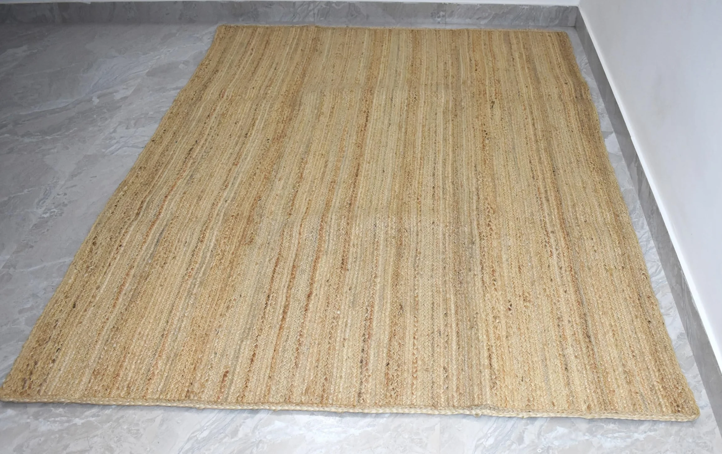 Dywan podłogowy z juty okrągły 150 x 200 cm ręcznie pleciony