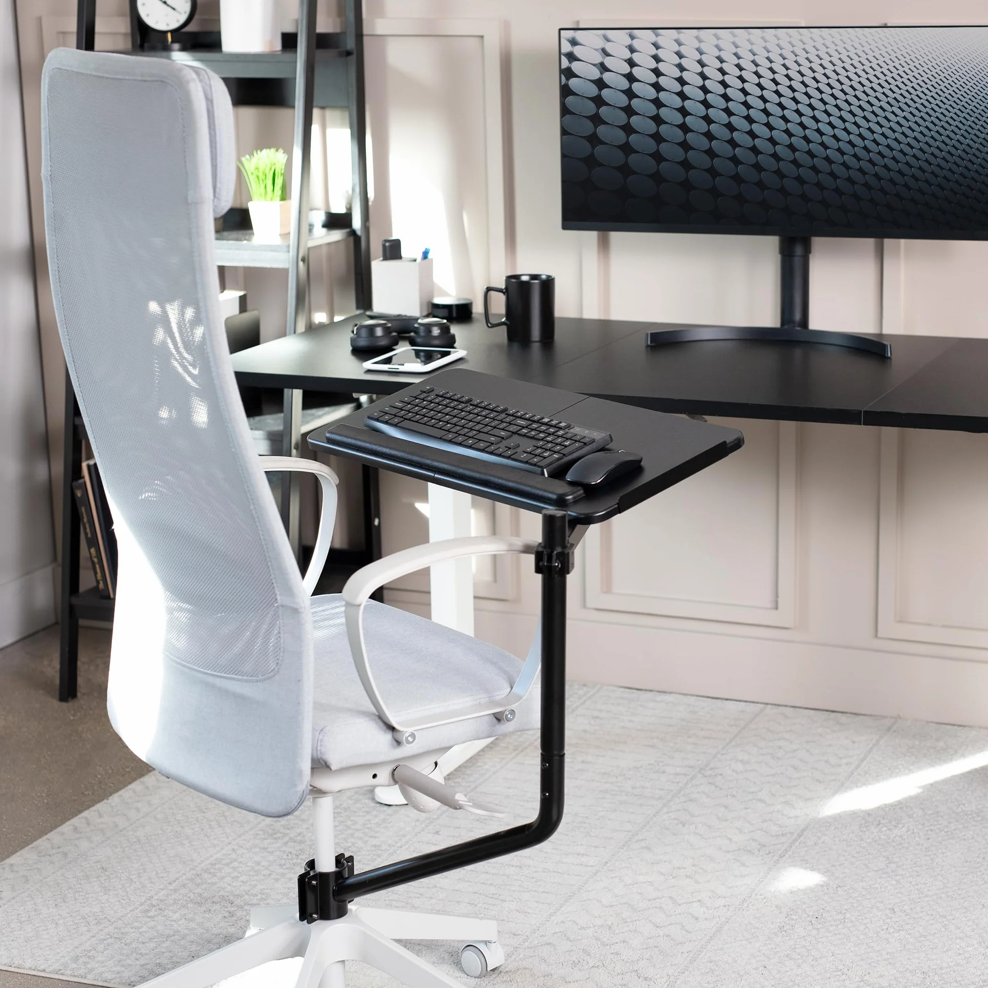 VIVO Krzesło biurowe z podkładką na klawiaturę i mysz MOUNT-KB08C, ergonomiczne nachylenie, obrót 360°, czarny