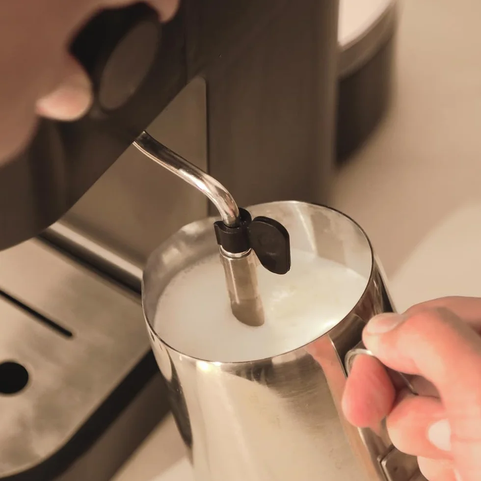 Cecotec Ekspres do kawy Cafelizzia Fast 1350 W 20 bar Czarny