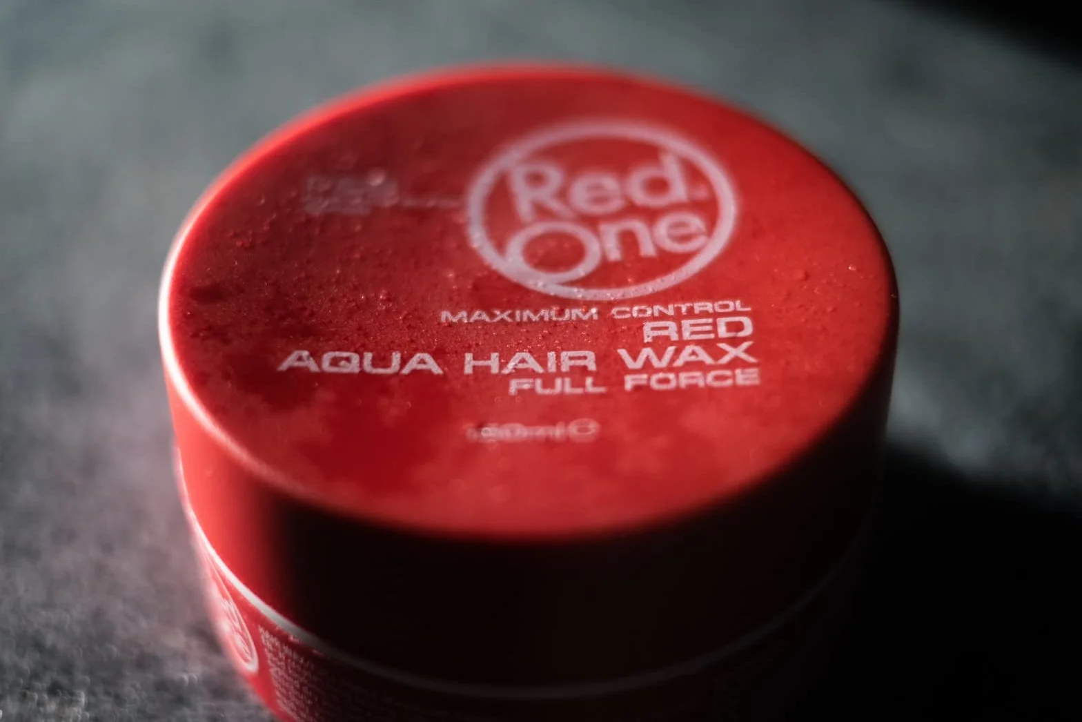 RedOne Czerwony Wosk Wodny do Stylizacji 150 ml | Kontrola krawędzi | Ultratrwały | Wosk do włosów dla mężczyzn i kobiet | Truskawkowy zapach | Maksymalna kontrola | Zestaw 6 szt
