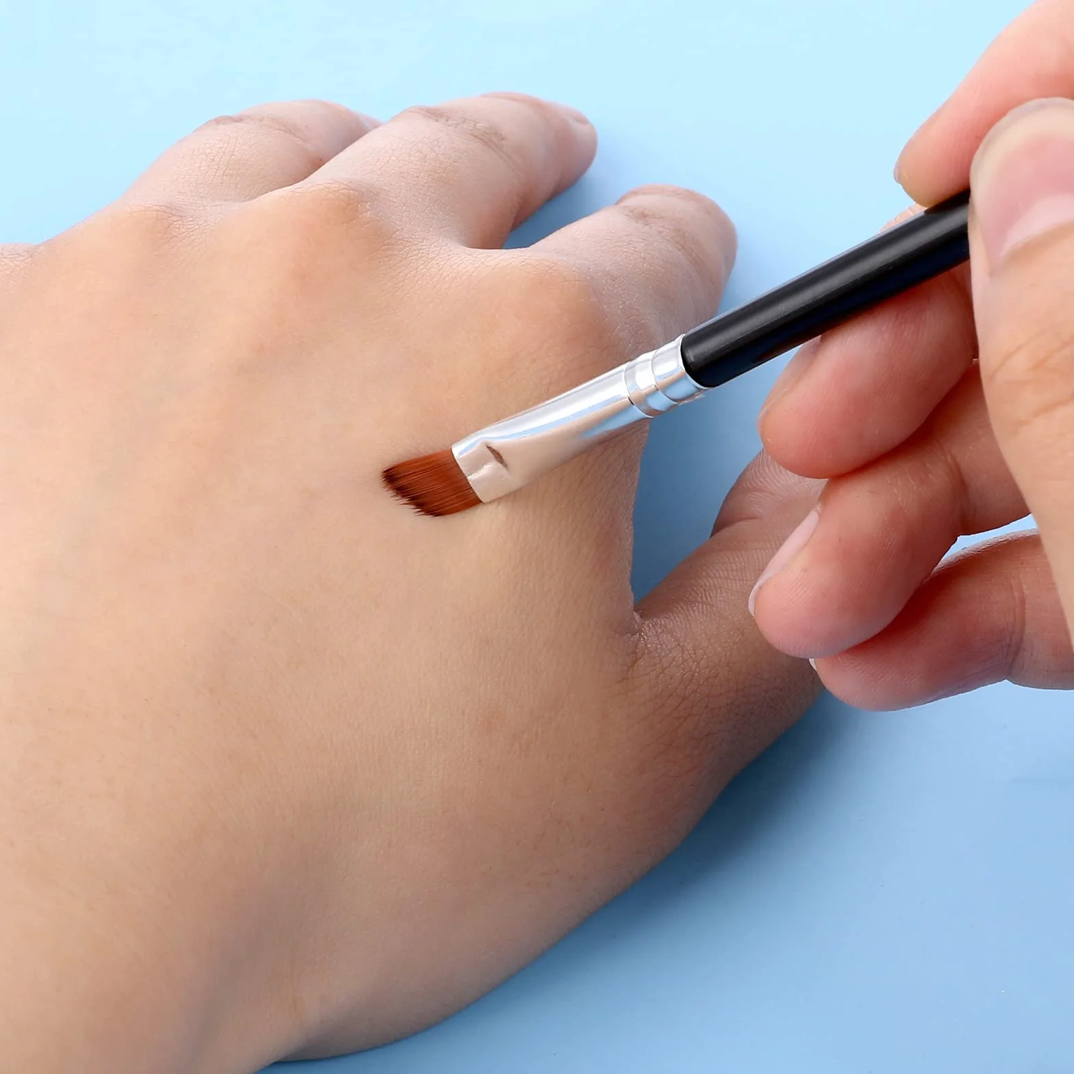 WLLHYF kątowy pędzel do eyelinera drobno ścięty płaski kąt pędzel do brwi pędzel do brwi miękkie włókna włosie syntetyczne przybory do makijażu oczu 5 sztuk