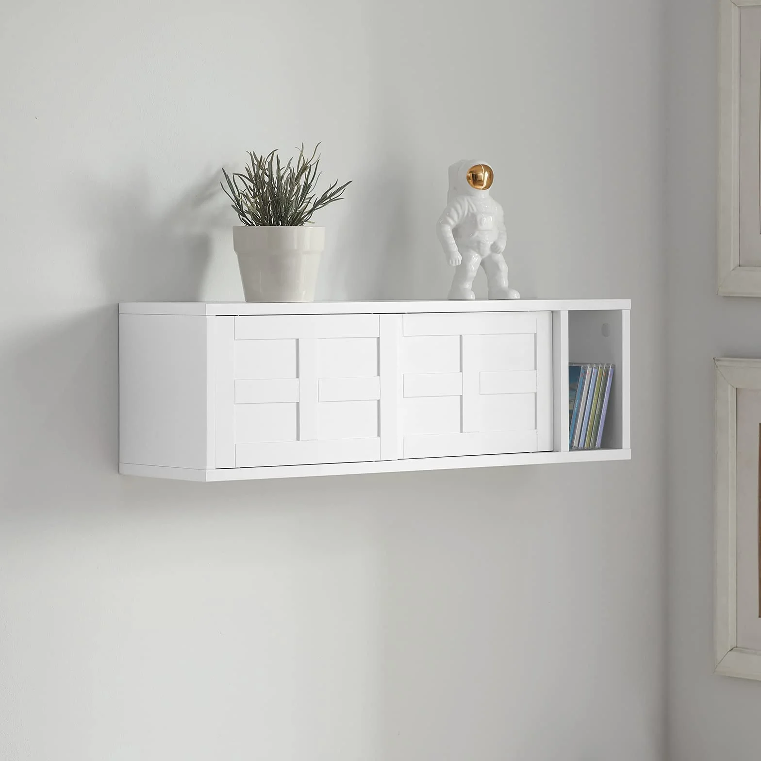 SoBuy Biała szafka do przechowywania montowana na ścianie z drzwiami przesuwnymi i otwartą półką 75 x 20 x 23 cm FHK18-W