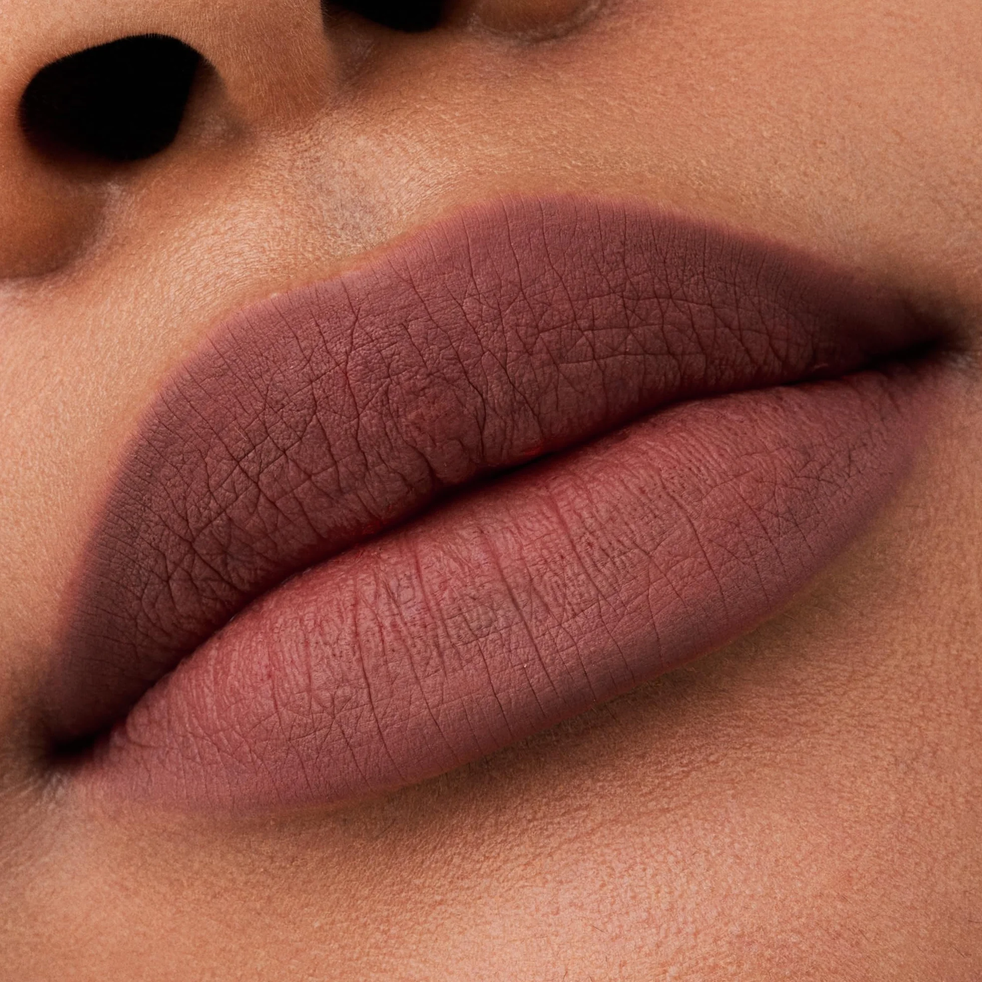 Catrice Konturówka do ust Plumping, nawilżanie, długotrwały, matujący, intensywny kolor, matowy (0.35g)