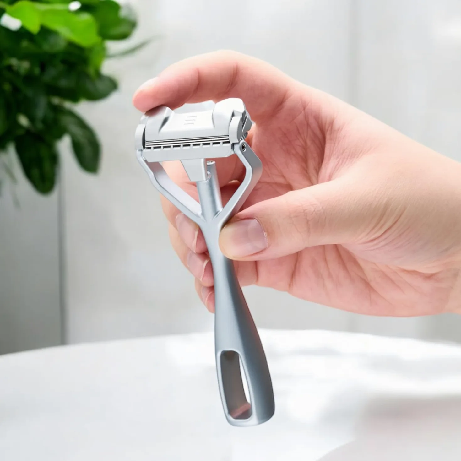 SHAVENT Kompaktowa maszynka do golenia z głowicą oscylacyjną dla kobiet, miękka i bezpieczna, miękka i bezpieczna, golarka do nóg, strefa bikin, bez plastiku, metalu, trwała, trwała, wyprodukowana w