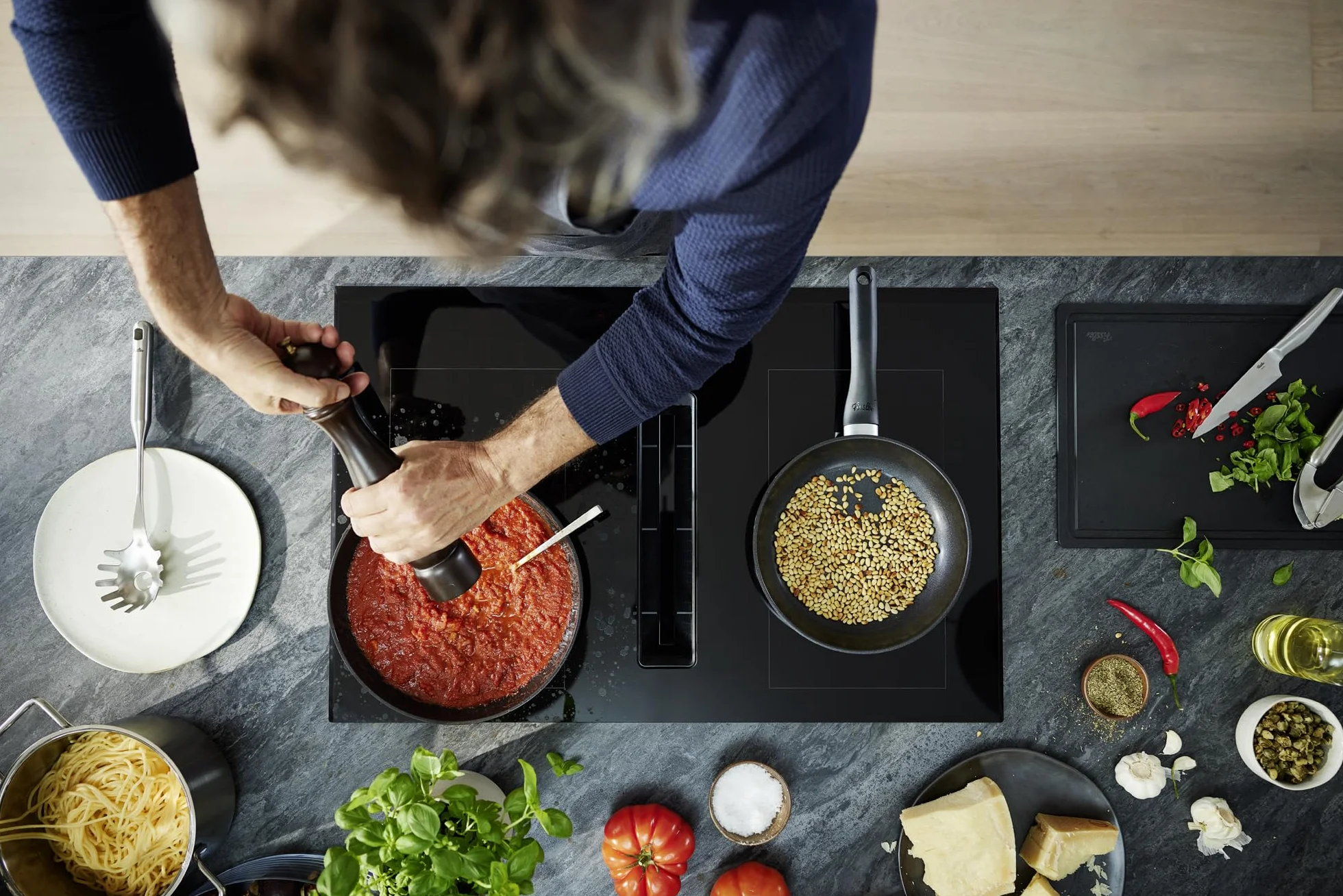 Fissler Essential Black/patelnia aluminiowa (20 cm) powlekana ceramiką, patelnia wyprodukowana bez PFAS/PTFE, indukcja – Made in Germany