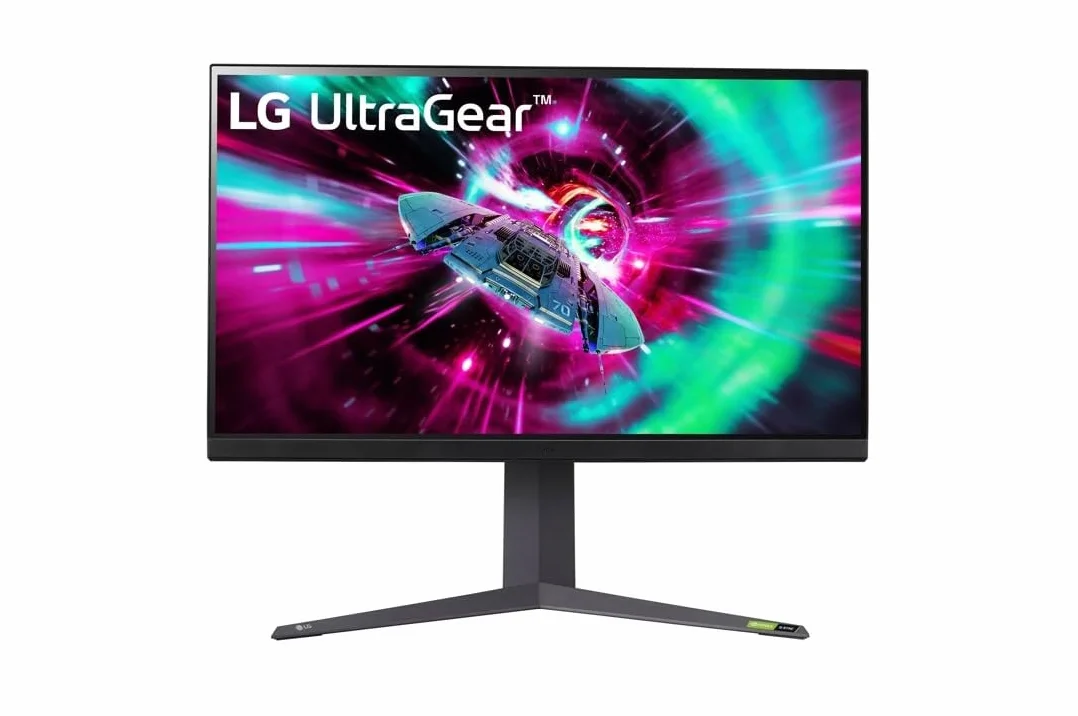 LG Electronics 32GR93U-B.AEU Ultragear™ UWQHD monitor gamingowy 32", 3840 x 2160, 16:9, 1 ms GtG, 144 Hz, DCI-P3 95%, HDR10, kompatybilny z NVIDIA® G-SYNC®, AMD FreeSync™ Premium, czarny
