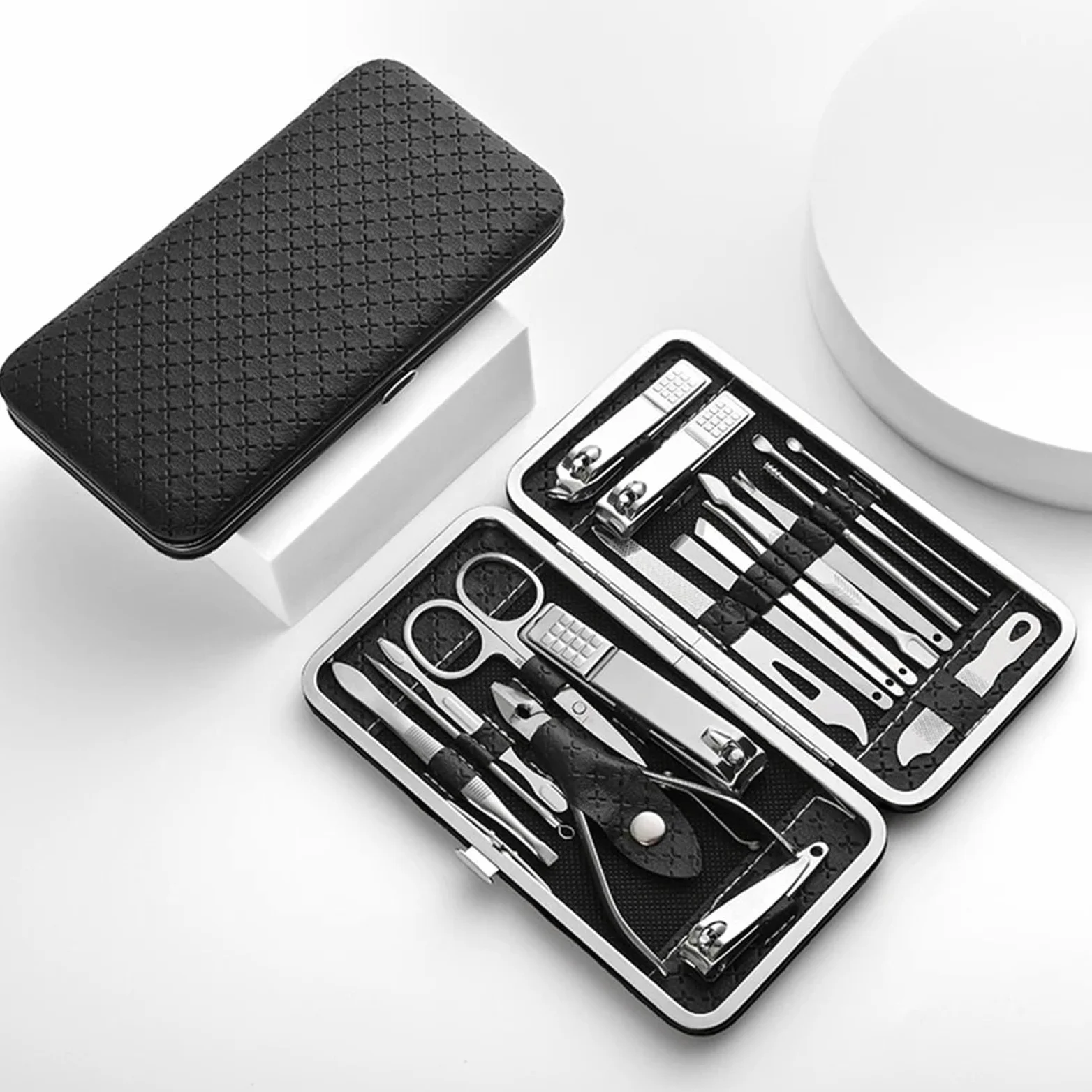Zestaw do manicure, domowy zestaw obcinaczy do paznokci 18 sztuk, duże szczypce do usuwania martwego naskórka, ukośne, do usuwania martwego naskórka, mały obcinacz do brwi, skórzan(Czarny)