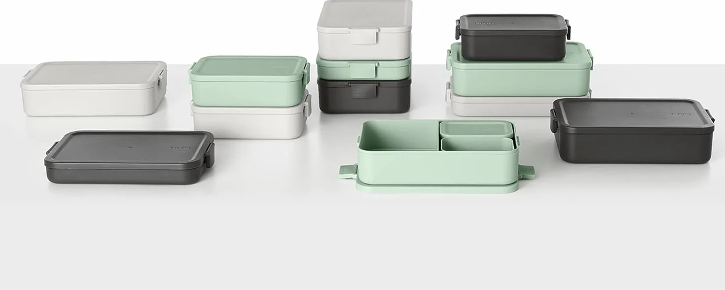 Brabantia - Make & Take Pojemnik na Lunch Bento - Duży - Wyjmowane Przegródki do Jedzenia - Pokrywka z Klipsami - Nadaje się do Zamrażarki, Zmywarki & do Mikrofalówki - Dark Grey - 26 x 17 x 6 cm