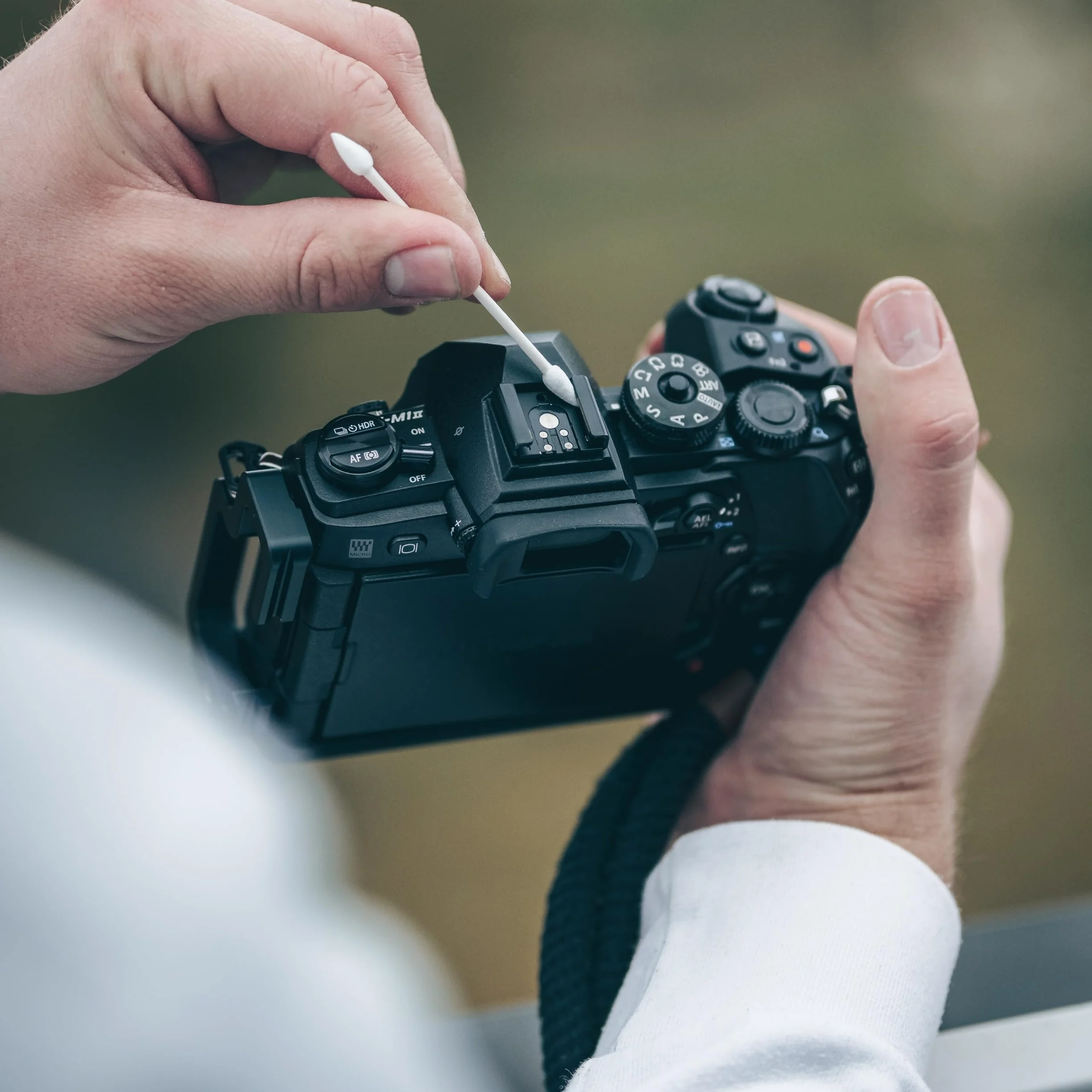 Lens-Aid Patyczki Czyszczące ze Szpicem – 50 sztuk (L) – Do Aparatu, Obiektywu, Klawiatury, Dronów i Modelarstwa – Precyzyjne Czyszczenie Szczelin i Wąskich Miejsc