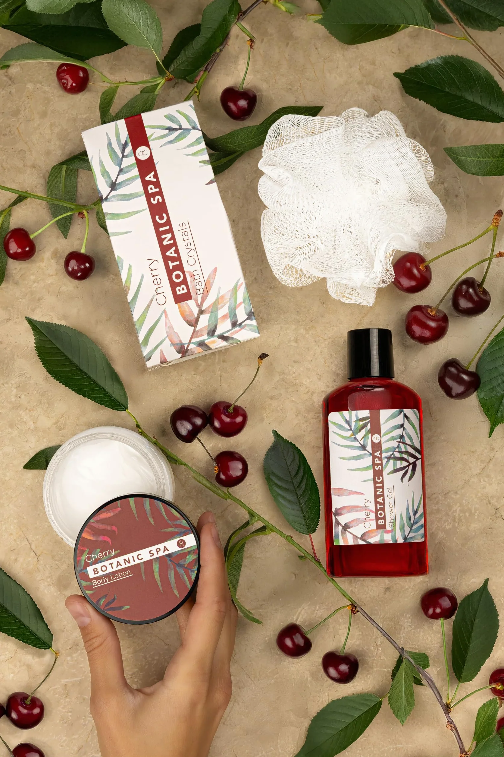 accentra zestaw upominkowy CHERRY SPA w koszu z trawy morskiej, zestaw do kąpieli i pod prysznic - 5-częściowy zestaw upominkowy w ozdobnym koszu z trawy morskiej
